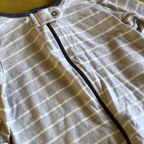Gerber Grey & Tan Puppy Dog Pajamas, Size 6-9 Months - Picture 4 of 5